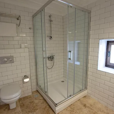 Готель Opus 1910 *