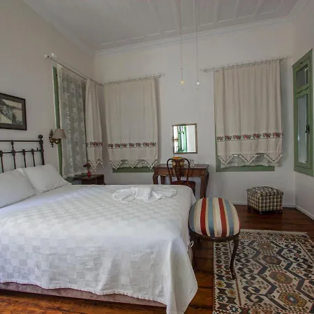 Готель Opus 1910